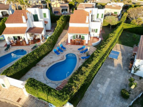 Menorcan villa, seaviews, private pool & lush yard